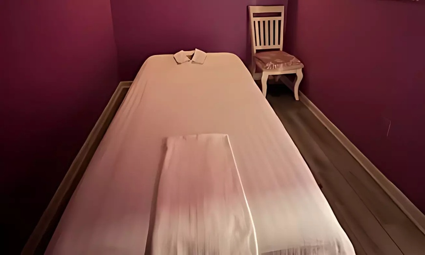 Image 2: 60-Min Swedish Massage, Hot Stones & Wine at Tai Ji Massage Spa