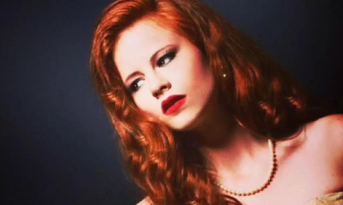 Get Styled Like A Celeb with Root Retouch, Haircut, Deep Conditioning & More by Romaine (Up to 64% Off) - Primary Image