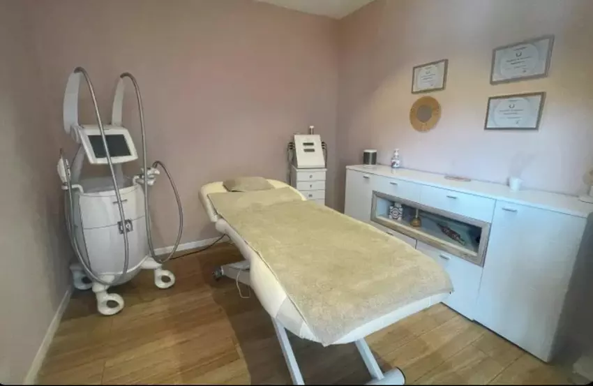 Séance de cryolipolyse "perte de cm par le froid"