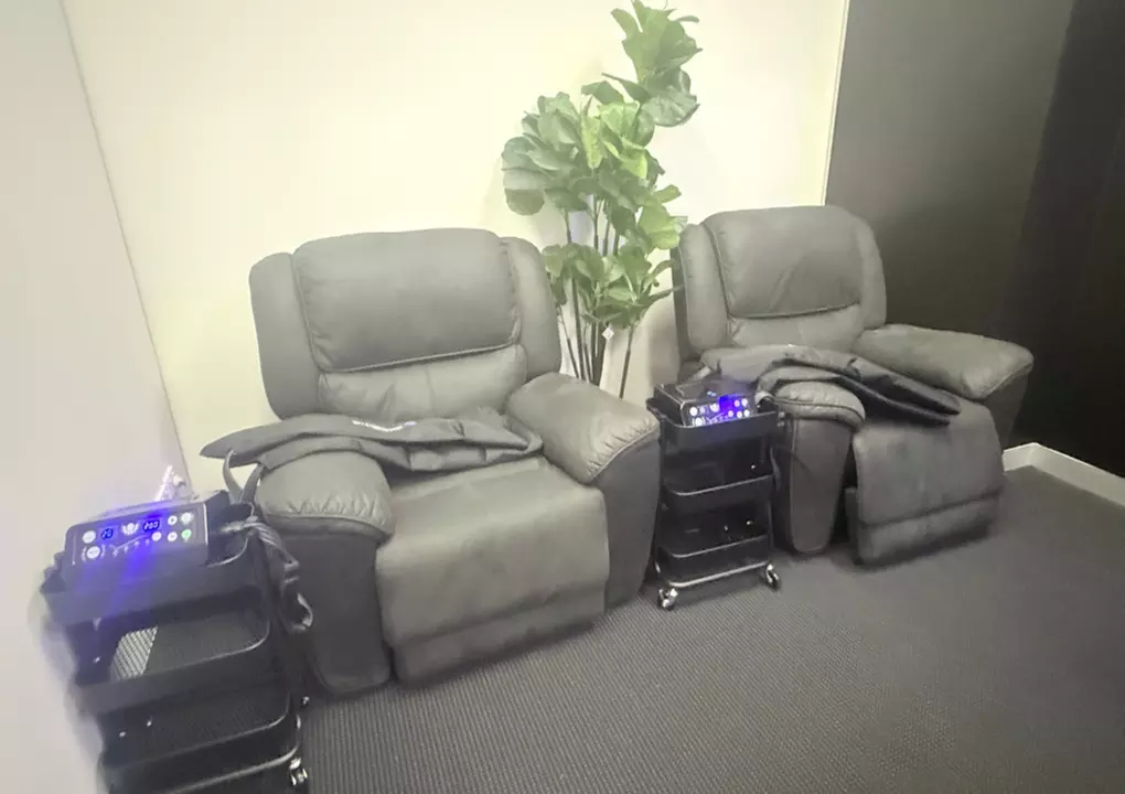 Feel Lighter With Sauna and/or Lymphatic Drainage Sessions