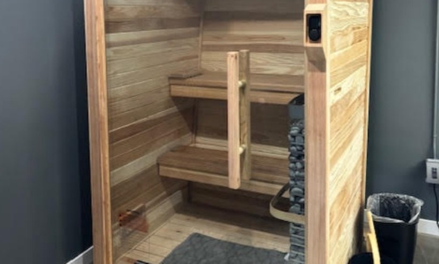 Image 2: Experience Revitalizing Sauna & Cold Plunge Sessions for Wellness