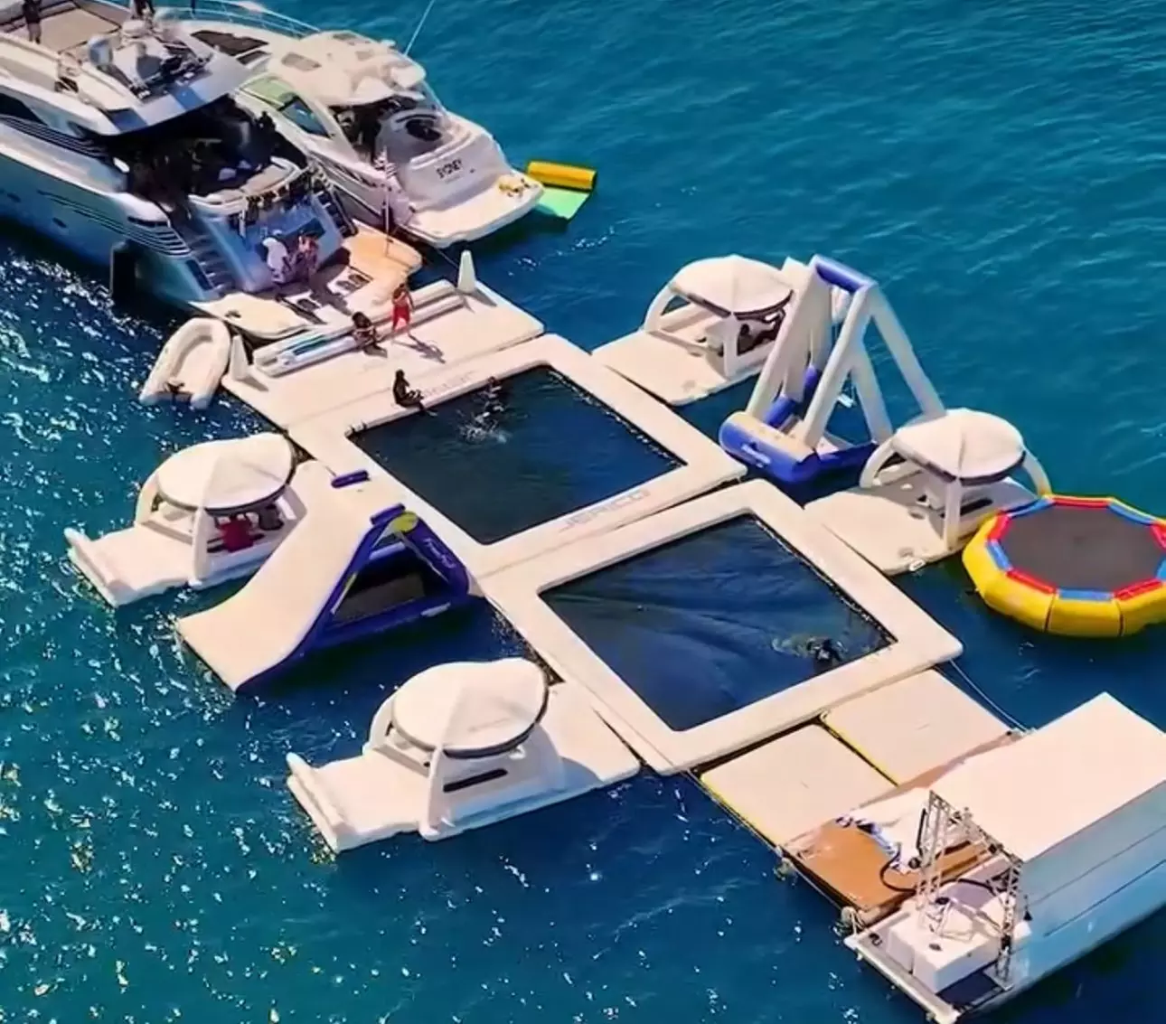 2-Hour Boat Tours for 1, 2, or 4 – Scenic Fun on the Water