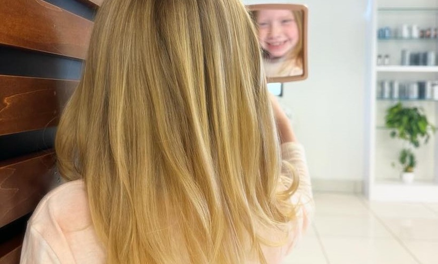 Image 5: Up to 55% Off on Salon - Women's Haircut at Studio 153