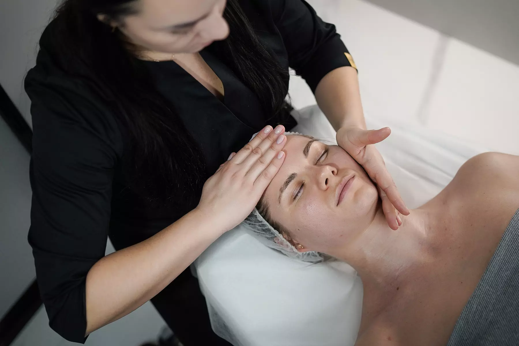 Relaks i modelowanie sylwetki: masaż klasyczny, endomasaż RF i więcej