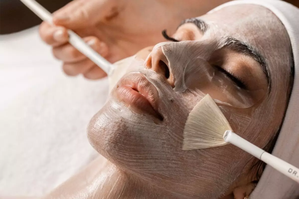 60 Min. Klassische Gesichtsbehandlung für 1 Person