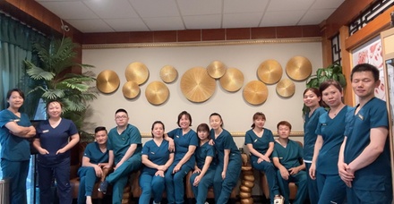 50 Minute Lavender-Infused Foot Reflexology with Aromatherapy and Eyemask - DeWitt Jasmine Oriental Spa Massage