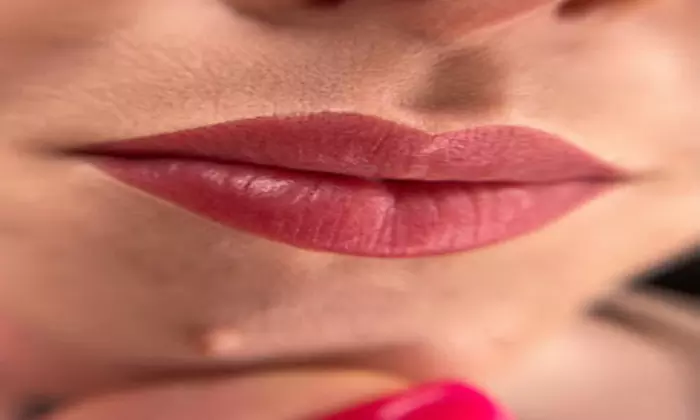 Discover Aida Beauty's permanent makeup sessions for brows, lips, or eyes with up to 50% off - Primary Image