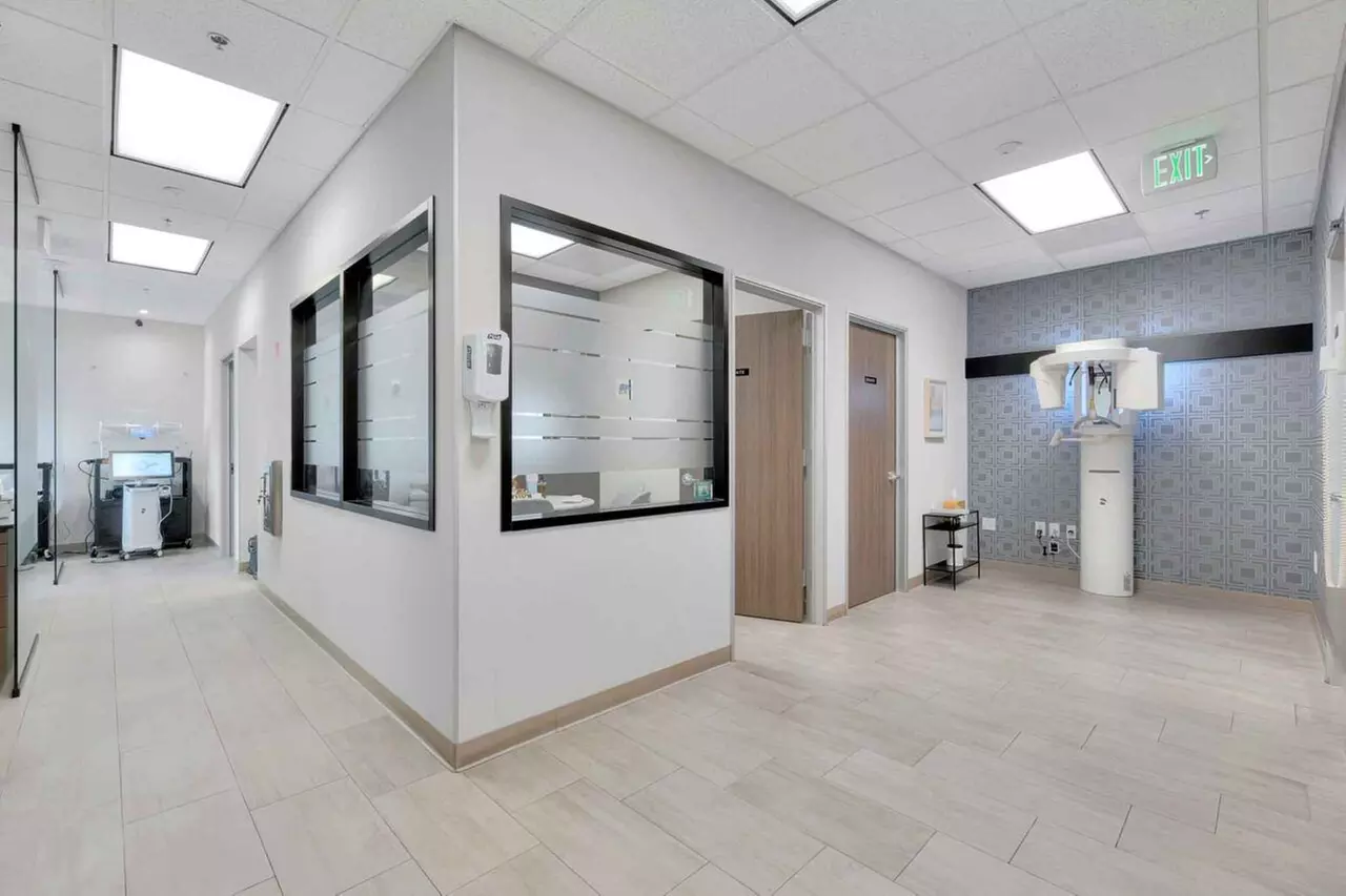 Non-Invasive Lip and Eye Treatments for a Youthful Look