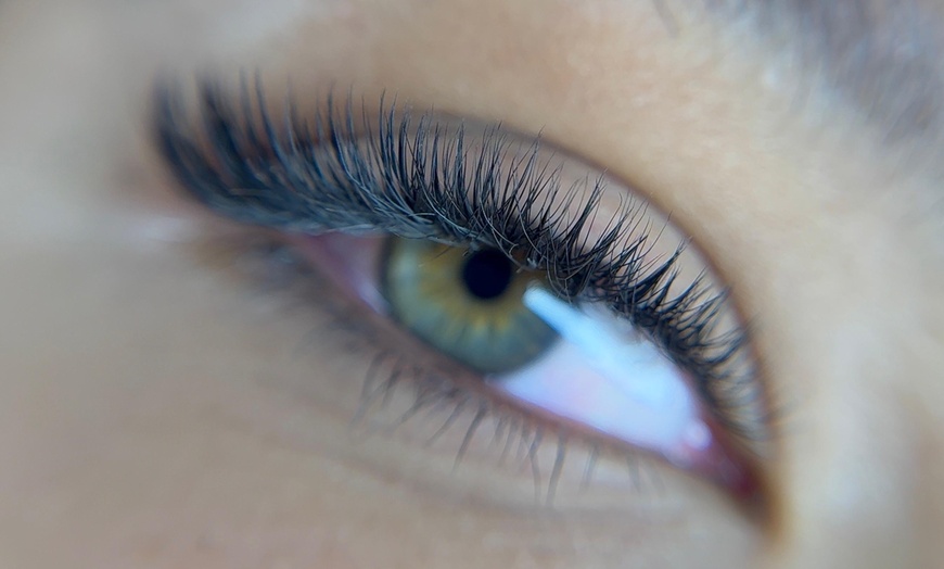 Image 7: Get a Full Set of Lash Extensions with Optional Eyebrow Shaping