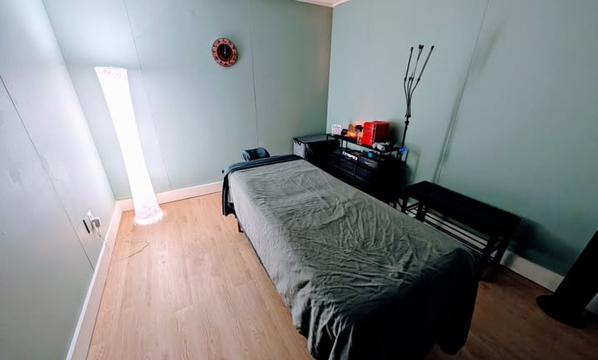 Image 2: 60 or 90-minute Deep Tissue, Myofascial Release, or Stretch Therapy