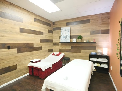 One 45min Foot Reflexology Session - Garden Relaxing Center