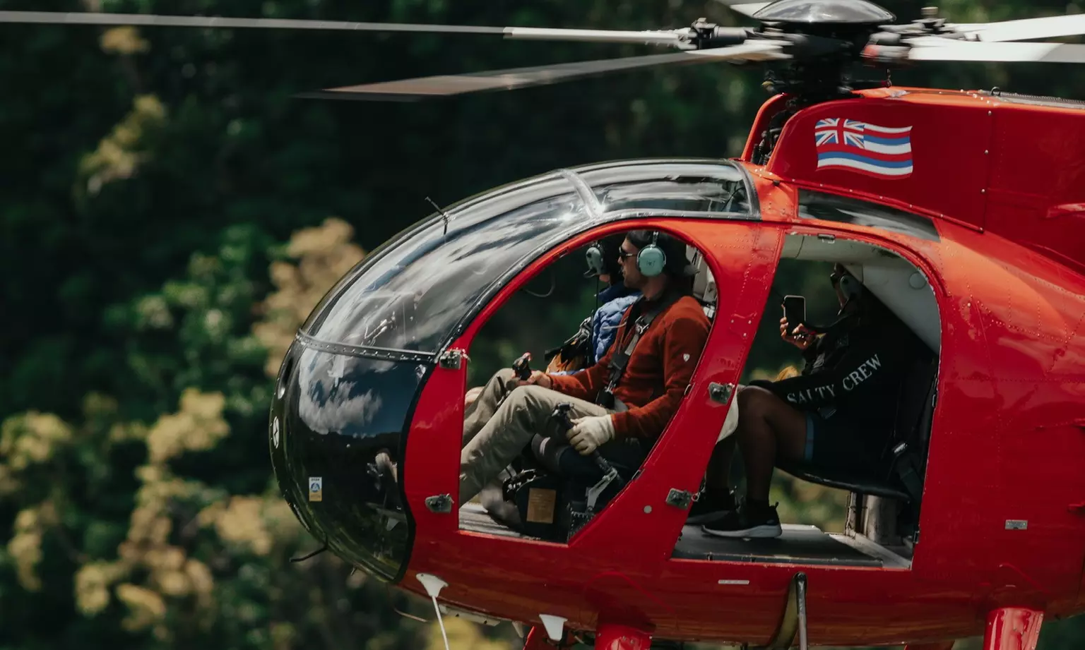 Soar Above Oahu in a Reconstructed Hughes 500D Helicopter!