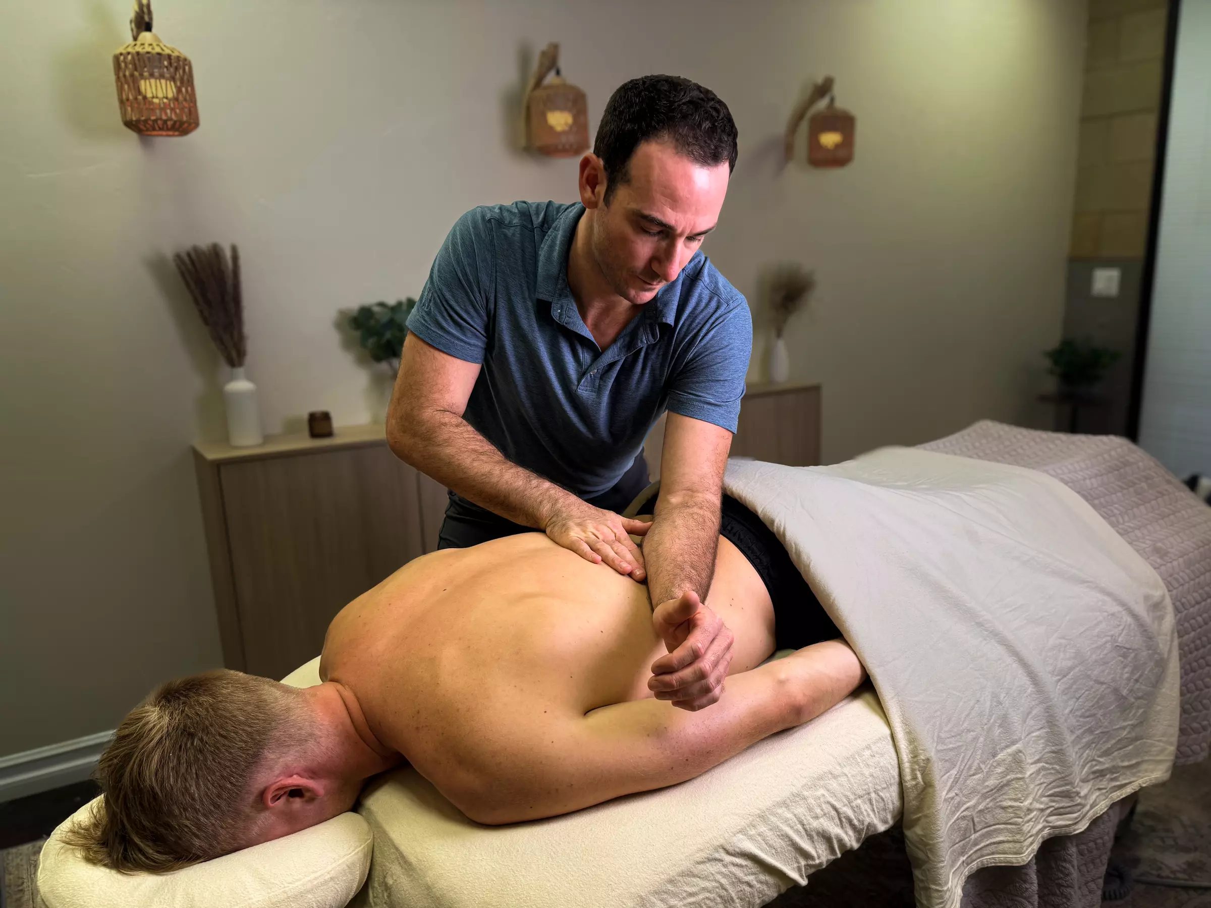 Relax w/ 60-, 90-, / 120-Min: Choice of Deep Tissue or Swedish Massage