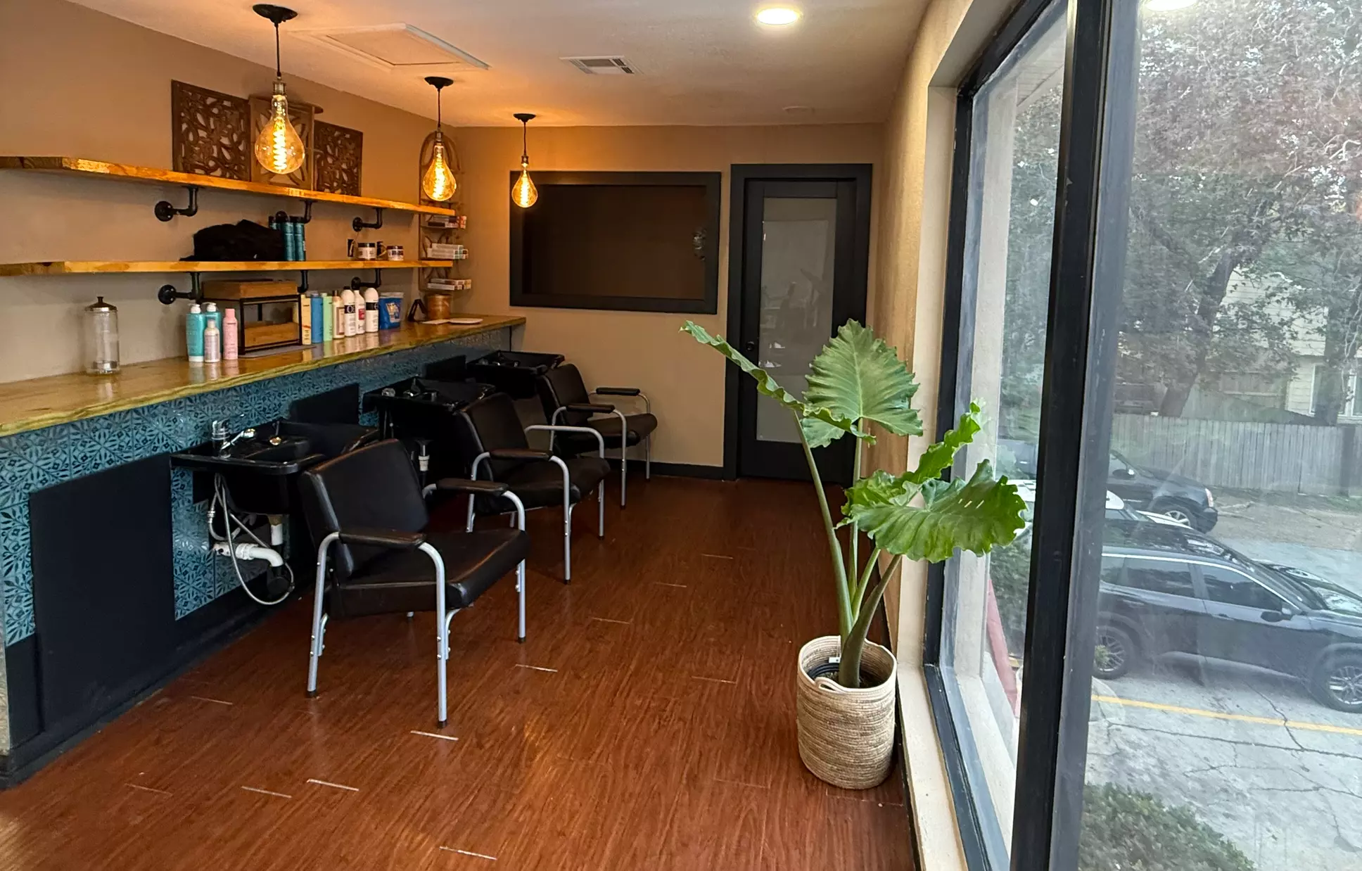 One Women's Haircut, Shampoo, Conditioning, Blow-Dry, Style and More