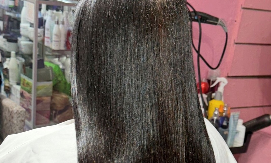 Image 4: Keratin Treatment w/ Optional Haircut, Shampoo Conditioner, & Blow Dry