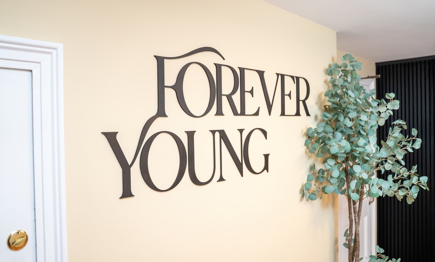 Image 5: Up to 30% Off on Massage - Chosen by Customer at Forever Young Spa Back Bay