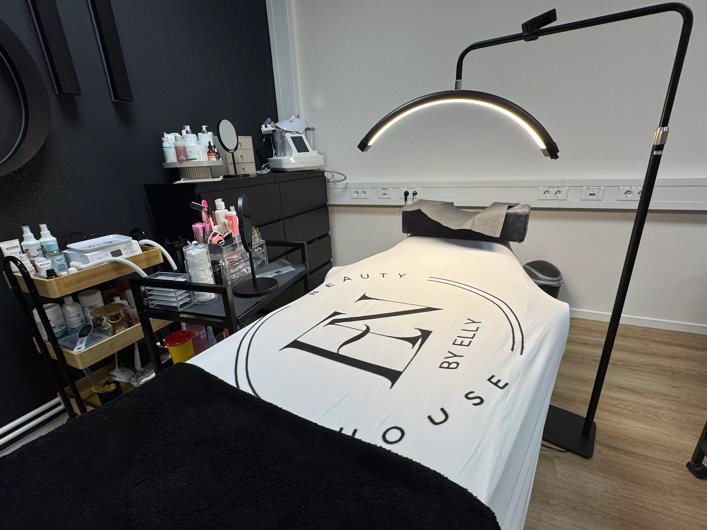 Beauty-Paket nach Wahl, z.B. mit Gesichtsbehandlung für 1 Person