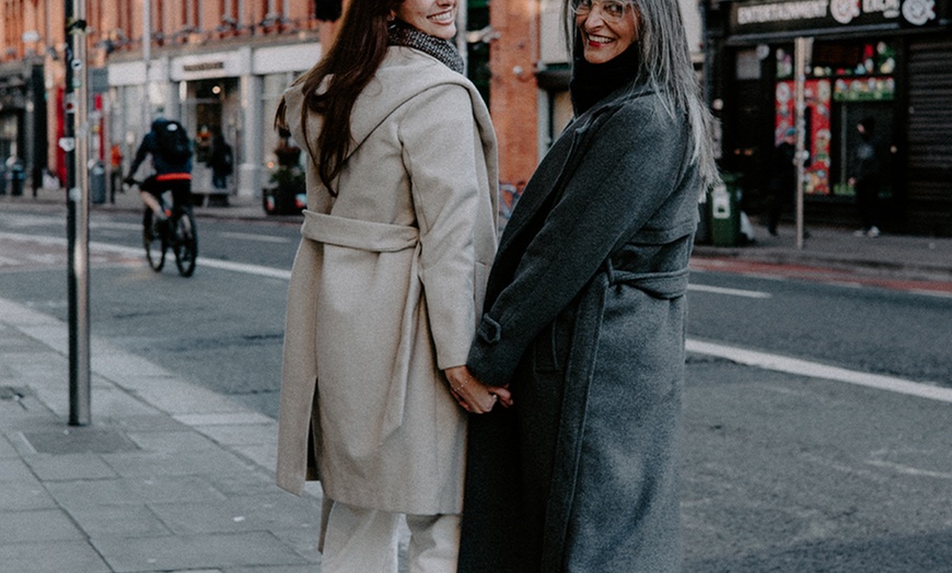 Image 3: Authentic Moments w/ Quick Shoot Experience or The Essentials Shoot