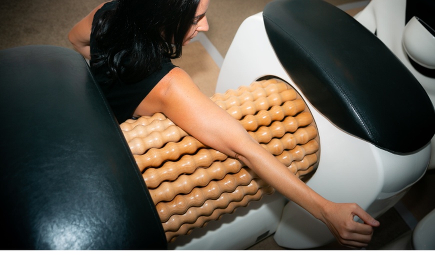 Image 1: 30-Minute BodyROLL Treatment