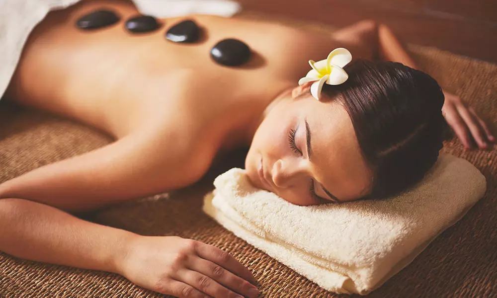 60-minute swedish massage with hot stone and foot massage