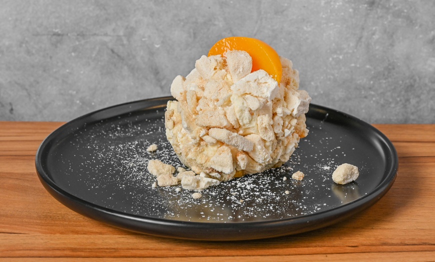 Image 4: 2 or 4 Empanadas, Mini Picaditas Mixtas, 1 or 2 Dessert and Wine