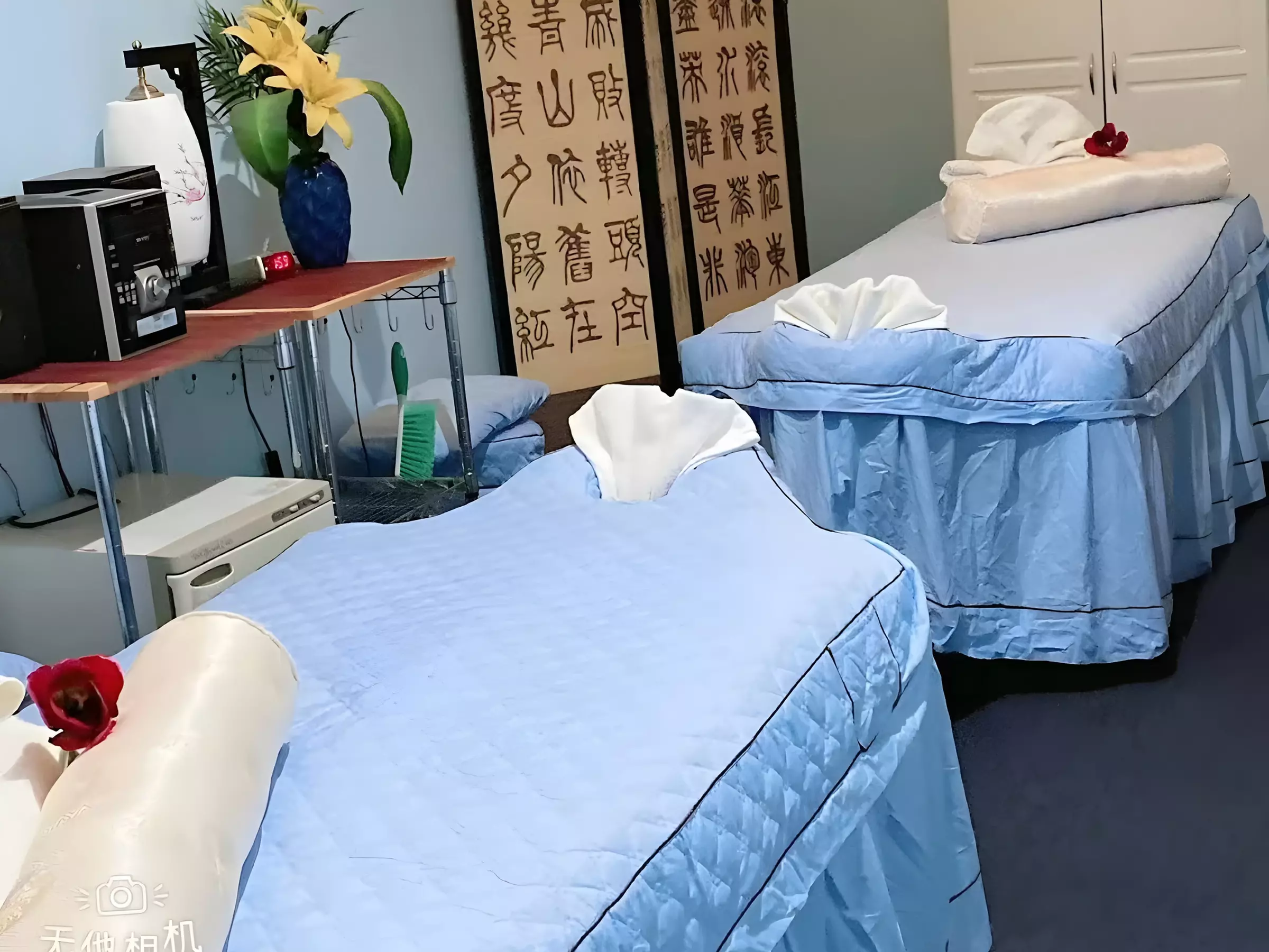 One or Two 60- or 90-Min Couples Full Body Massages