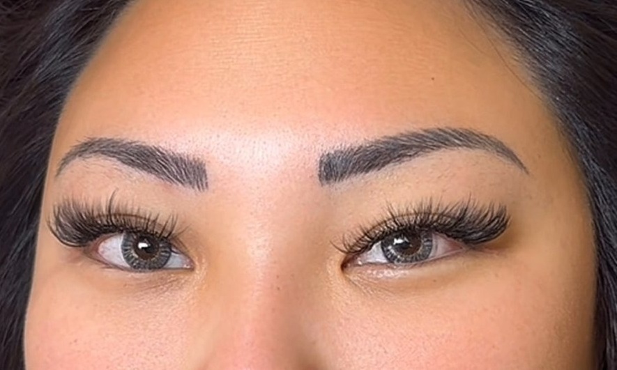Up to 40% Off on Eyelash Extensions at LashTastic by Hana