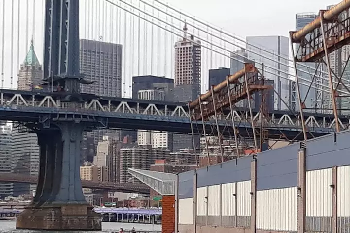 Cruise NYC's Waterways: 60-min Narrated Boat Tour of Statue of Liberty