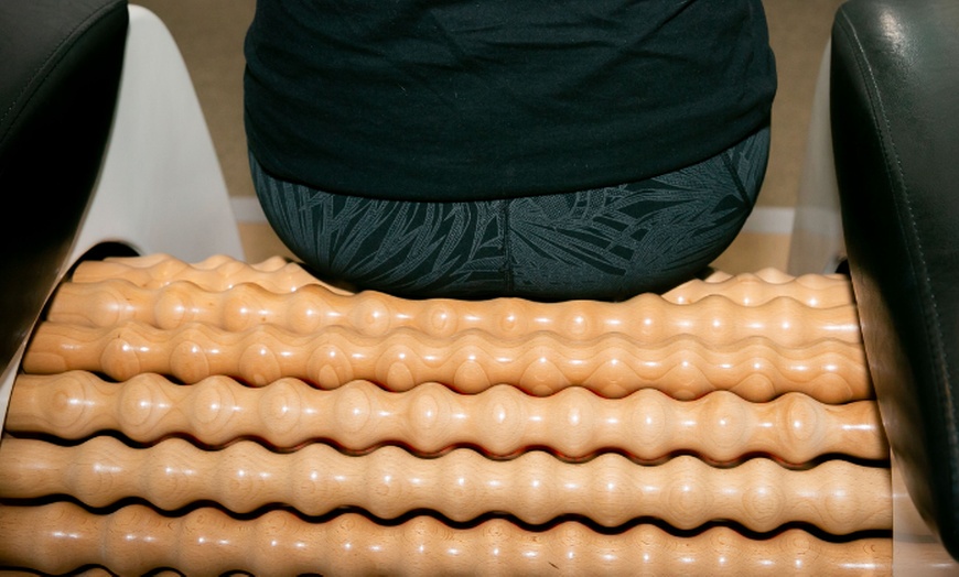 Image 9: 30-Minute BodyROLL Treatment