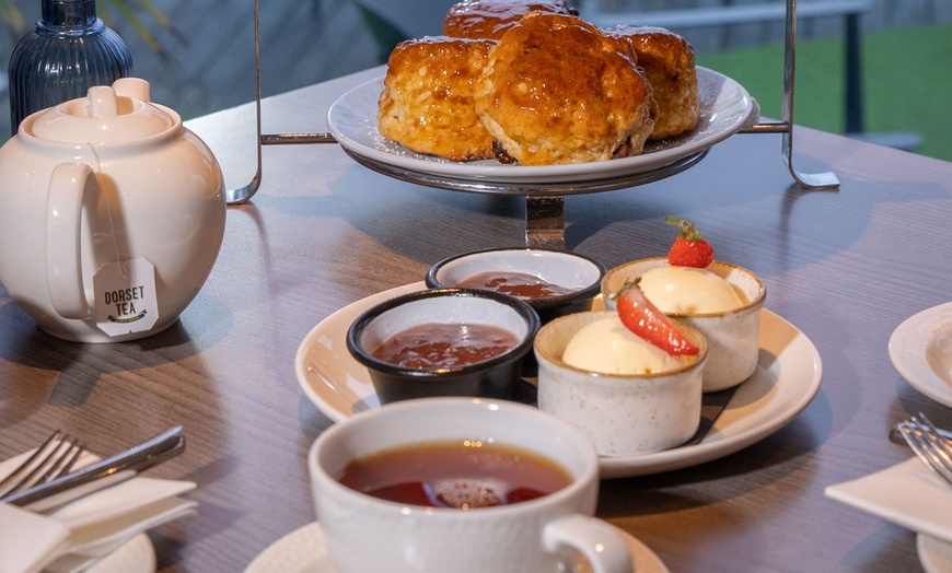 Image 9: Xmas Festive Afternoon Tea w/ a Glass of Prosecco for 1-4 People