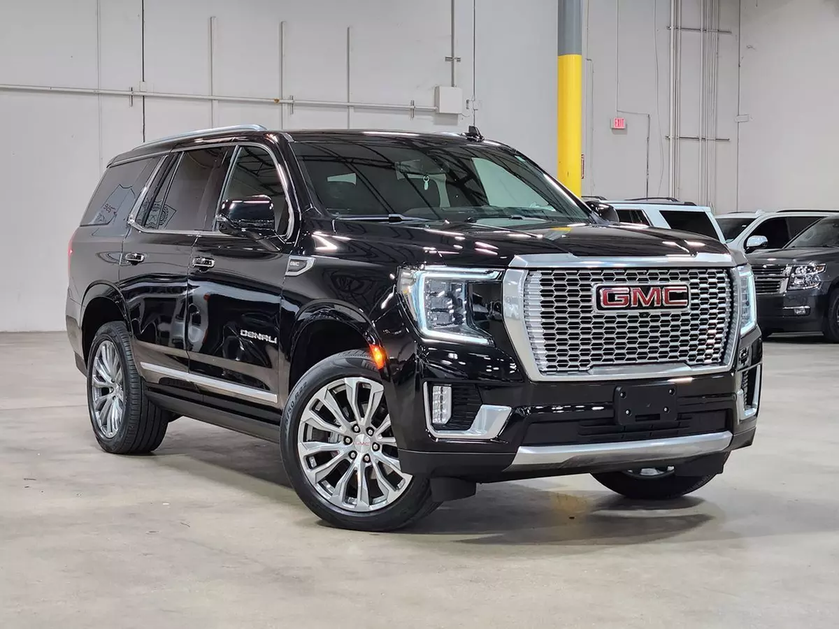 Explore with a Private Black SUV Driver Pass