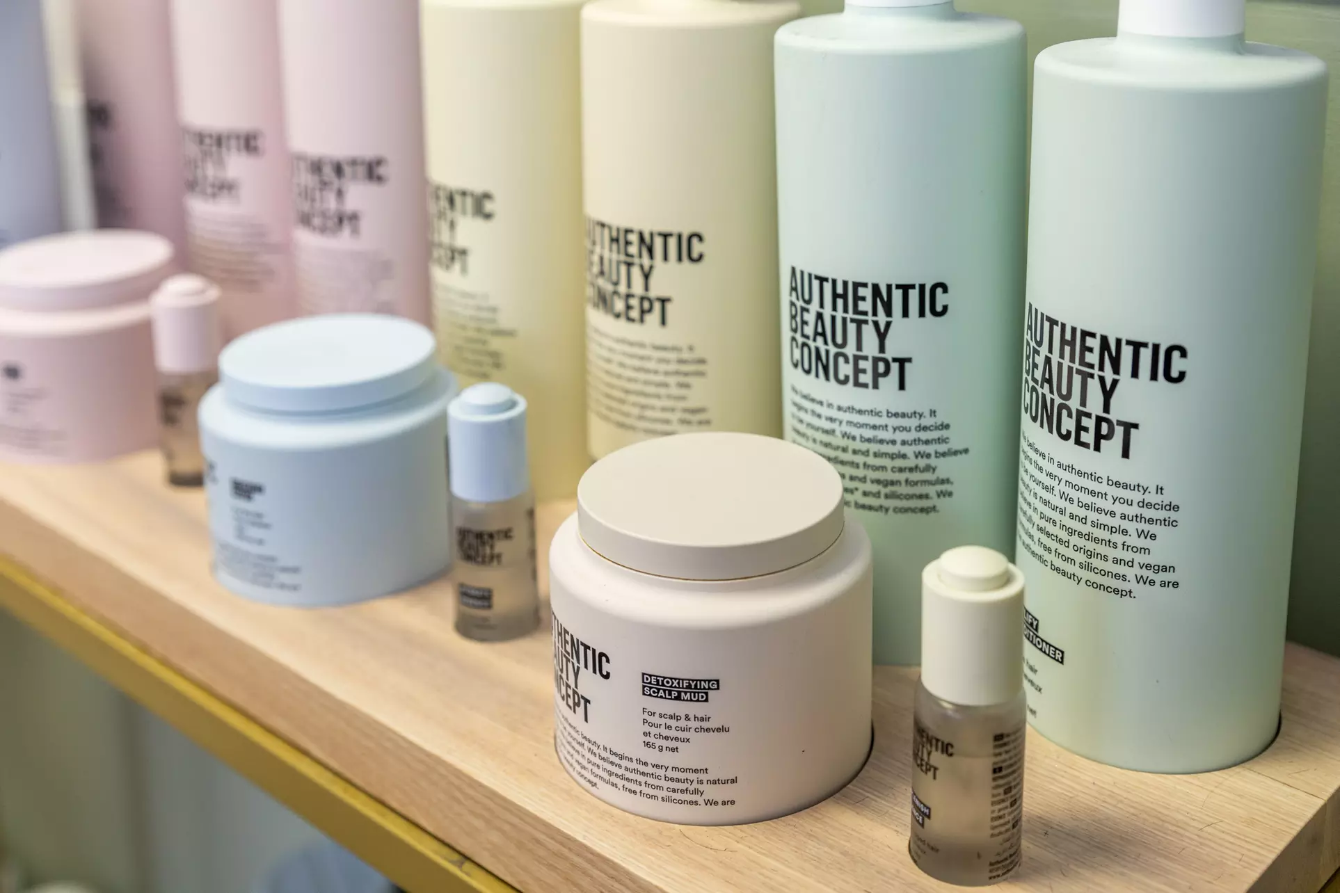 Up to 47% Off on Hair Colour at Morgan & Company