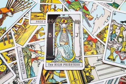 Get the Clarity You Crave! One-Question Tarot Reading with Precise, Insightful Answers - The Oracles Eye