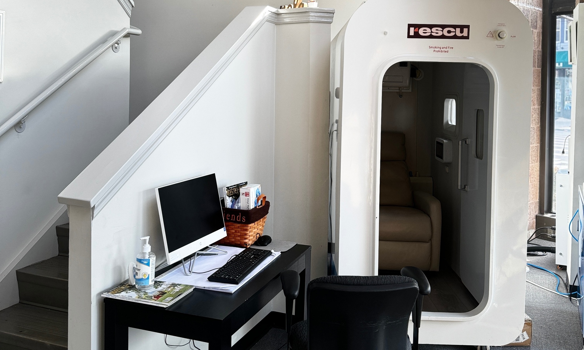 Up to 50% Off on Hyperbaric Chamber at Rescu Wellness