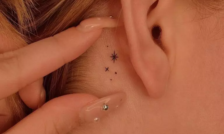 Express Yourself with a Mini Tattoo – Single Small Design