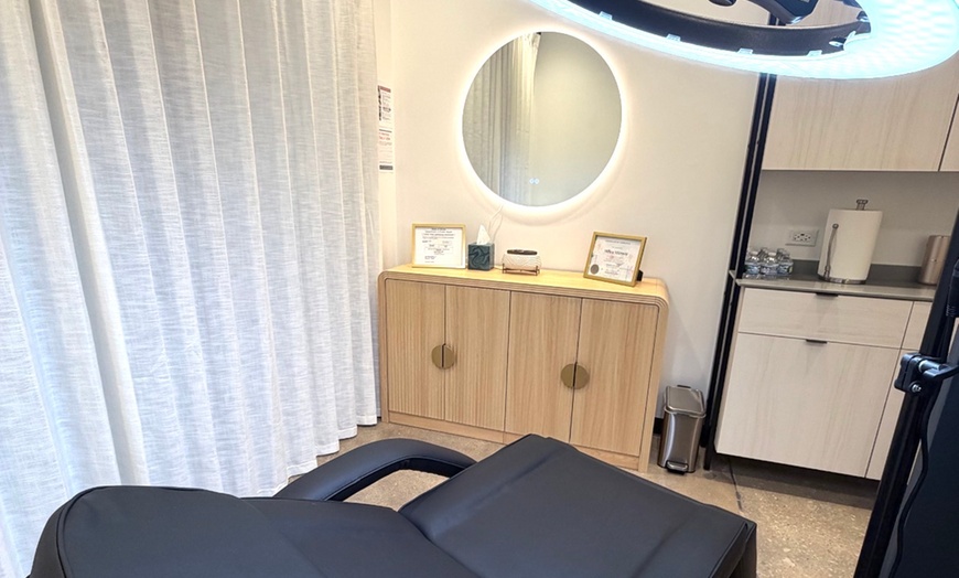 Image 3: Get One or Two Microblading Sessions and Complimentary 5 Week Touch Up