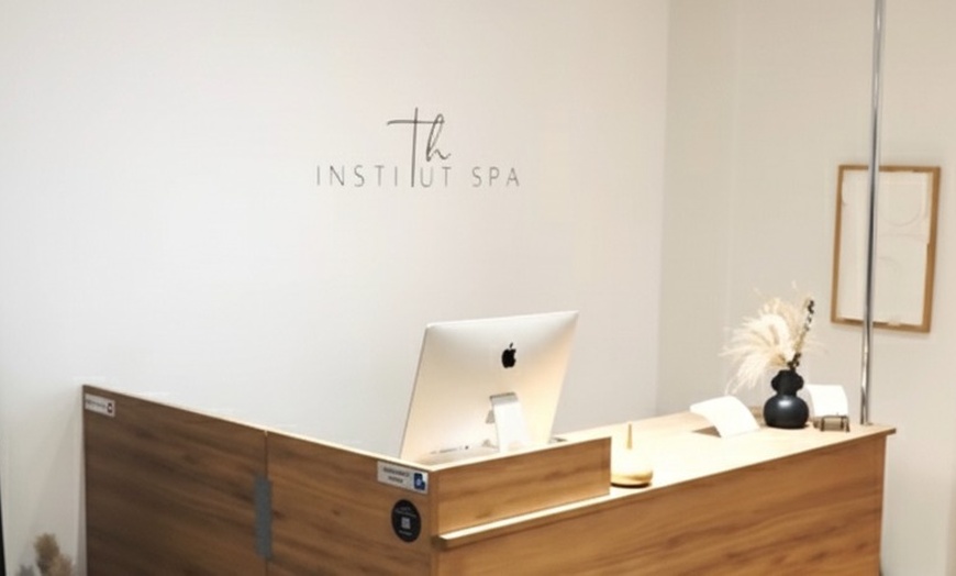 Image 1: Session head spa de 45 ou 60 minutes au TH Institut Spa