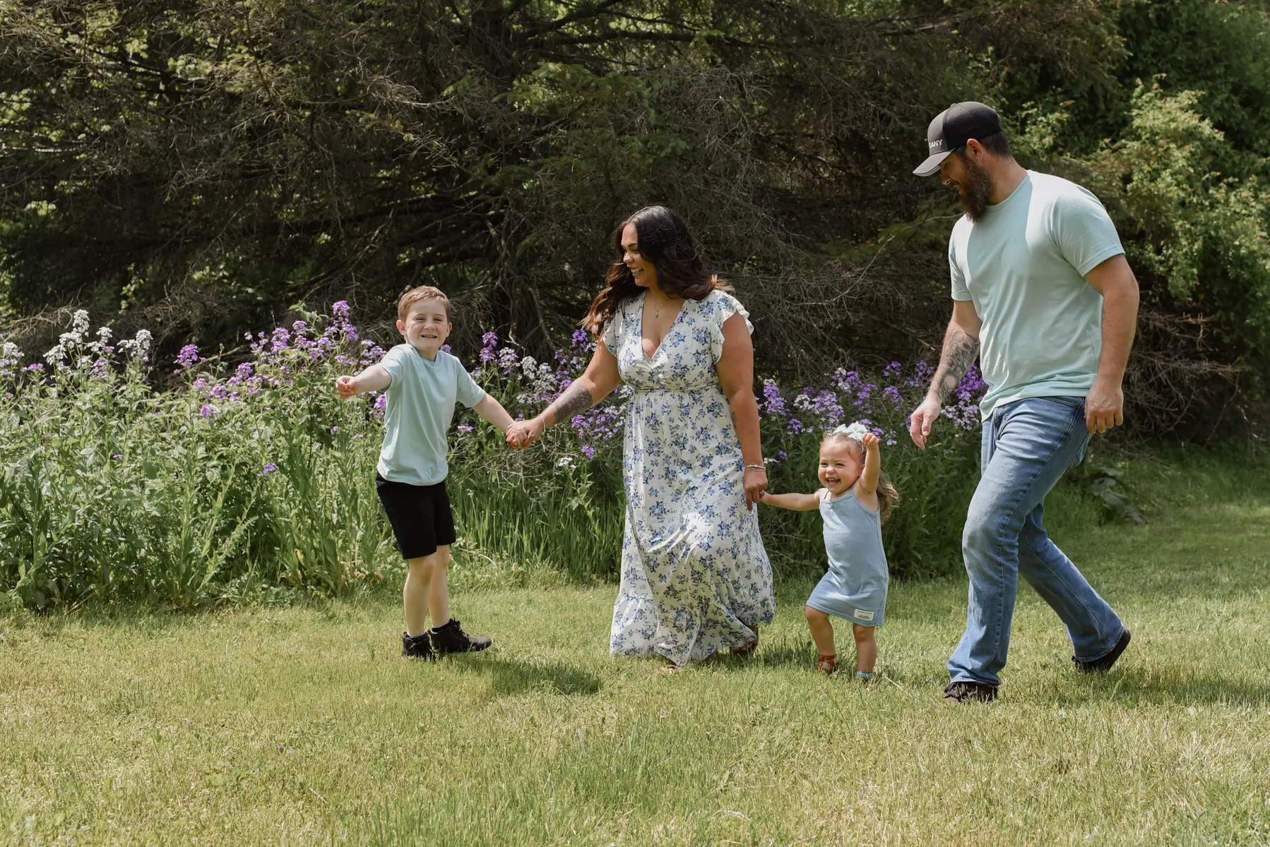 Capture Precious Moments with a 30min Outdoor Photo Shoot