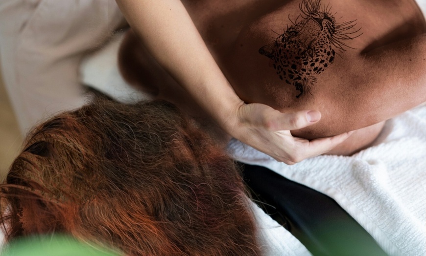 Image 4: Relax with 90-mins of foot scrub, hot stone massage, aromatherapy