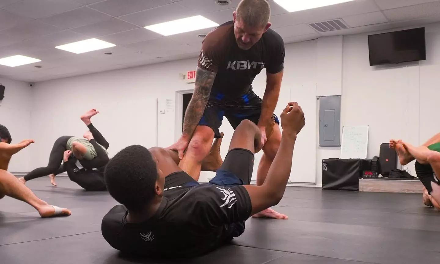 Transform with One or Two Months Unlimited Jiu Jitsu (No Gi) Classes at Kru Bruce (Up to 56%Off) - Primary Image