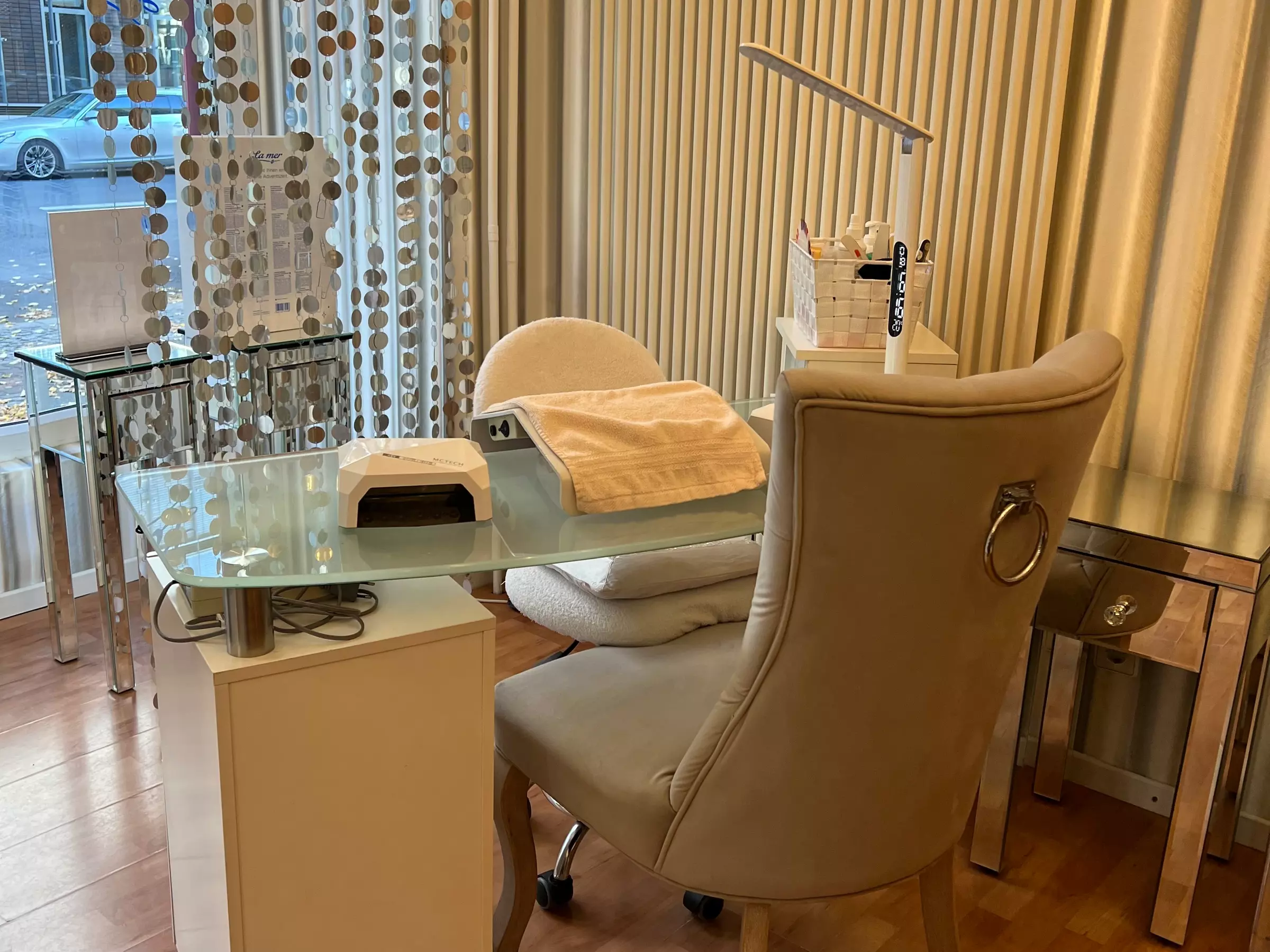 Bis zu 30% Rabatt auf den Kosmetische Gesichtsbehandlung bei Anti Aging Kosmetik 1