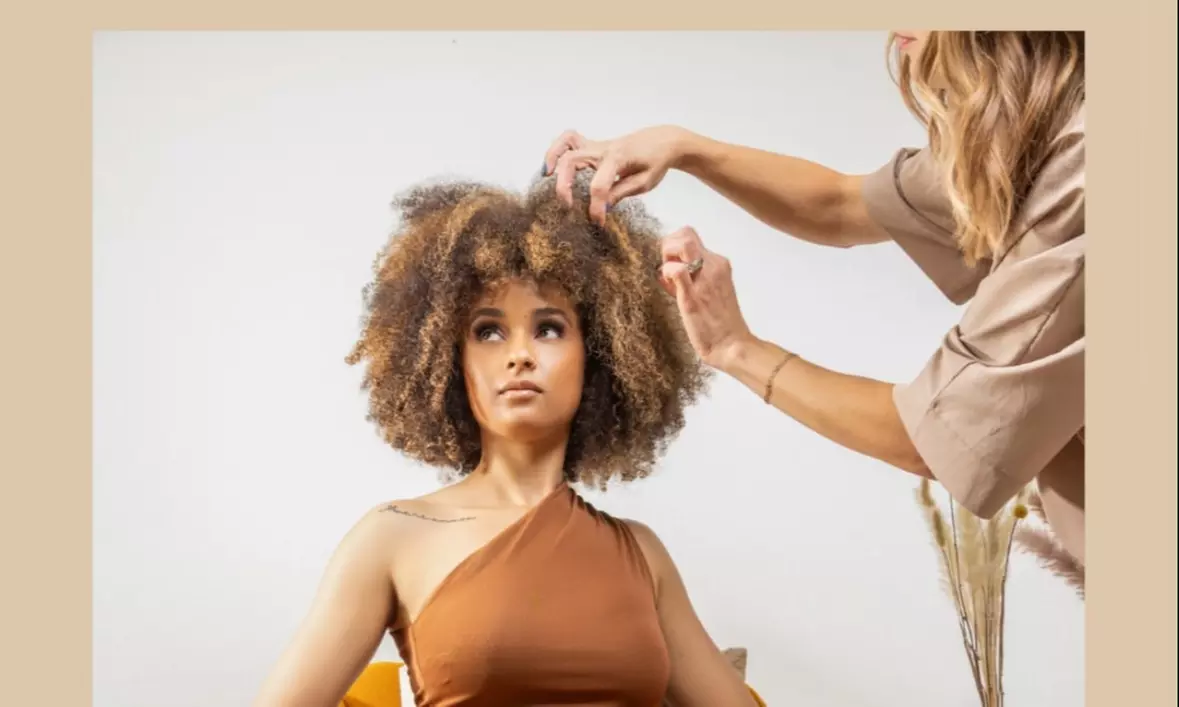 Enhance Dimension With Haircut, Highlights & Conditioning