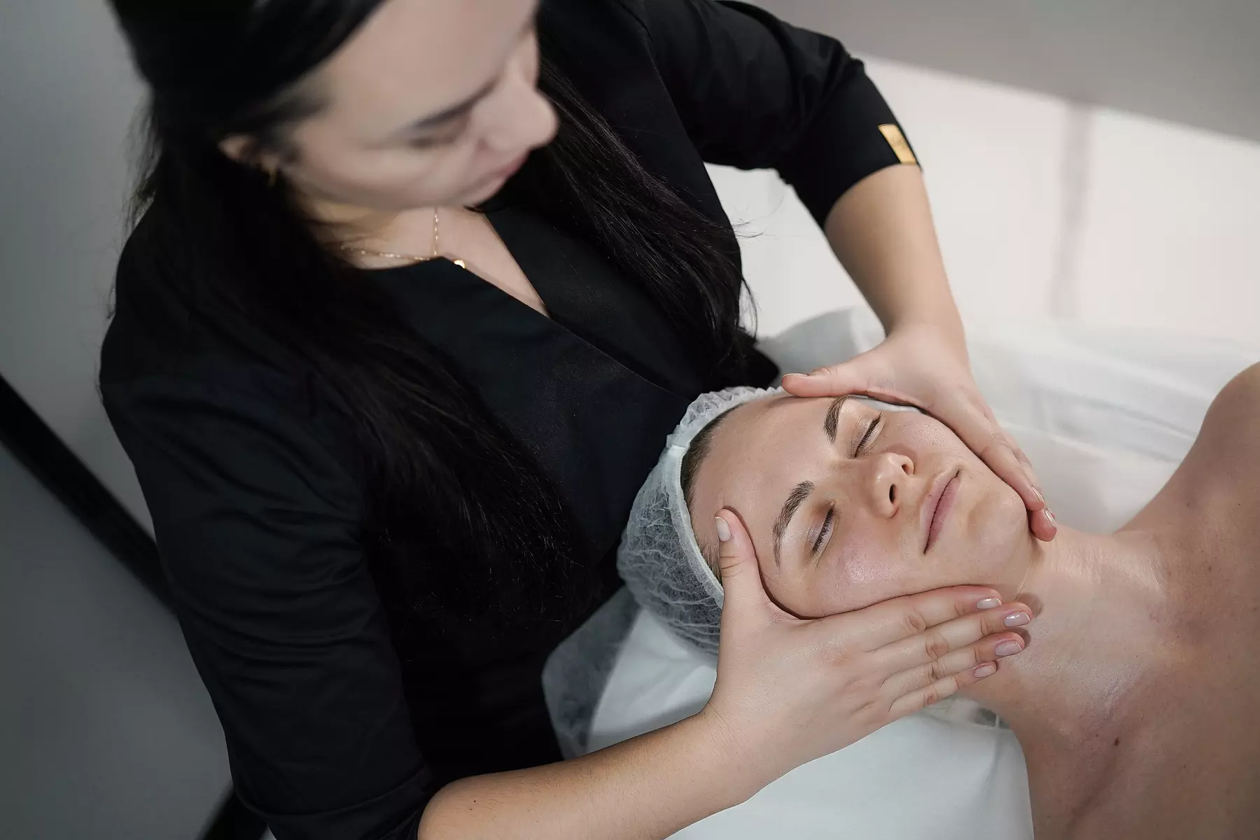 Relaks i modelowanie sylwetki: masaż klasyczny, endomasaż RF i więcej