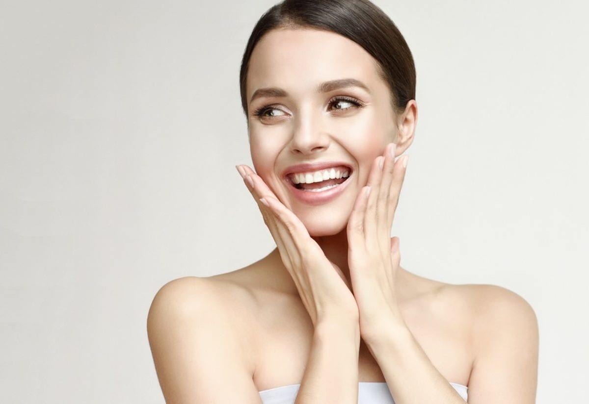 Smooth Out Wrinkles with 20 Units of Xeomin for a Youthful Look