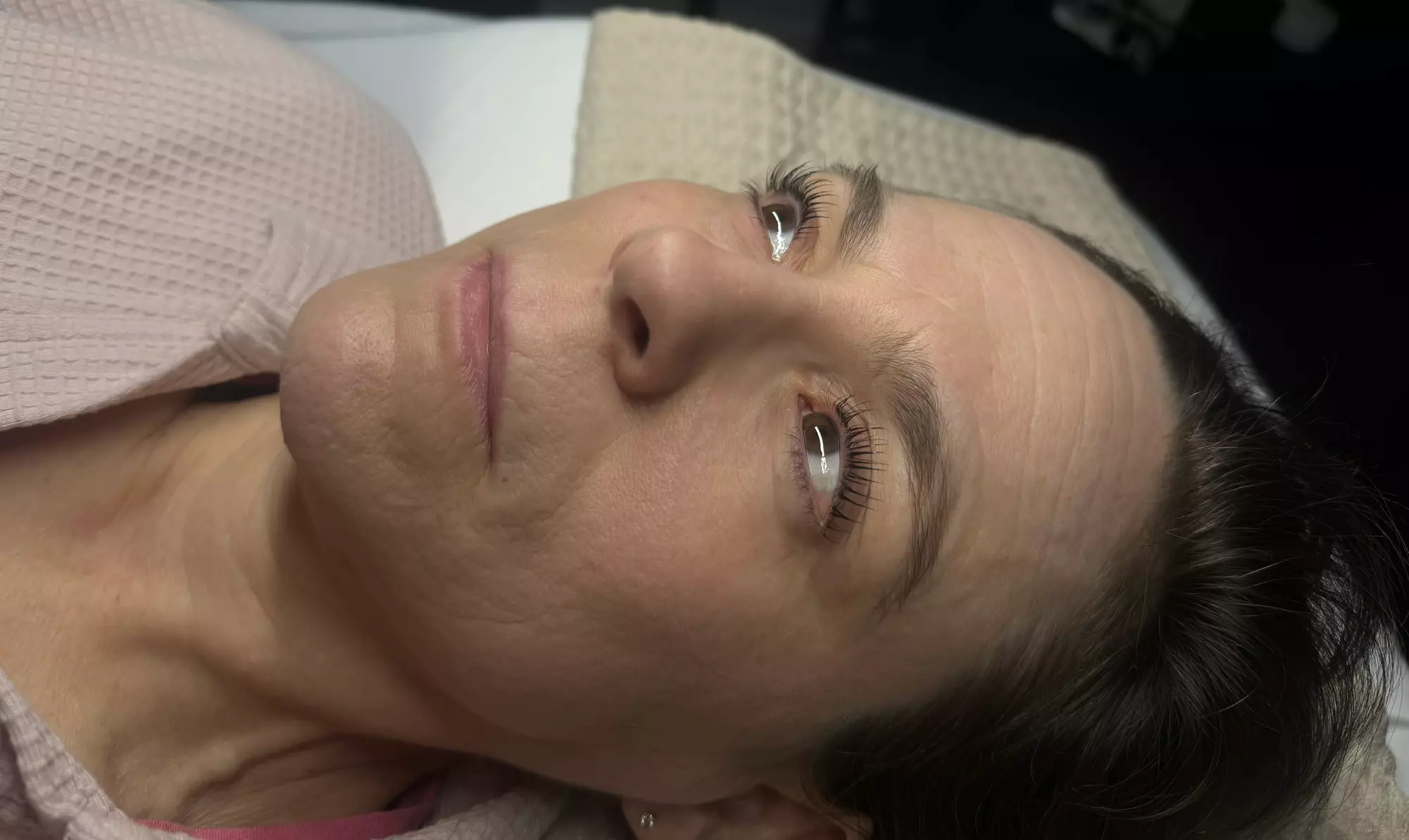 Get Beautiful Lashes with One Eyelash Tinting and Lift Treatment