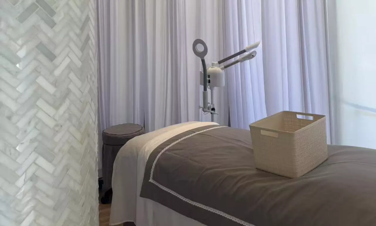 Unwind with a Single or Couple 50-Minute Massage