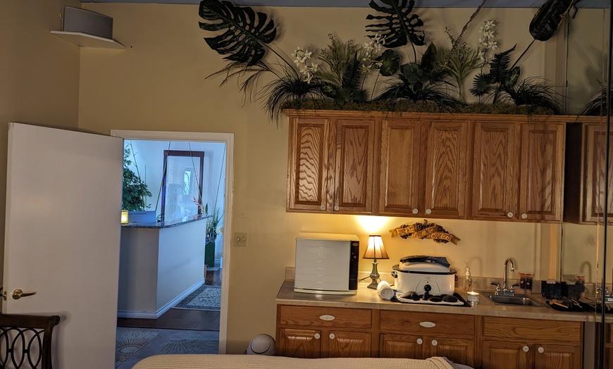 Image 3: Wellness Rituals: Holiday Rejuvenation, Winter Warmth & Radiance