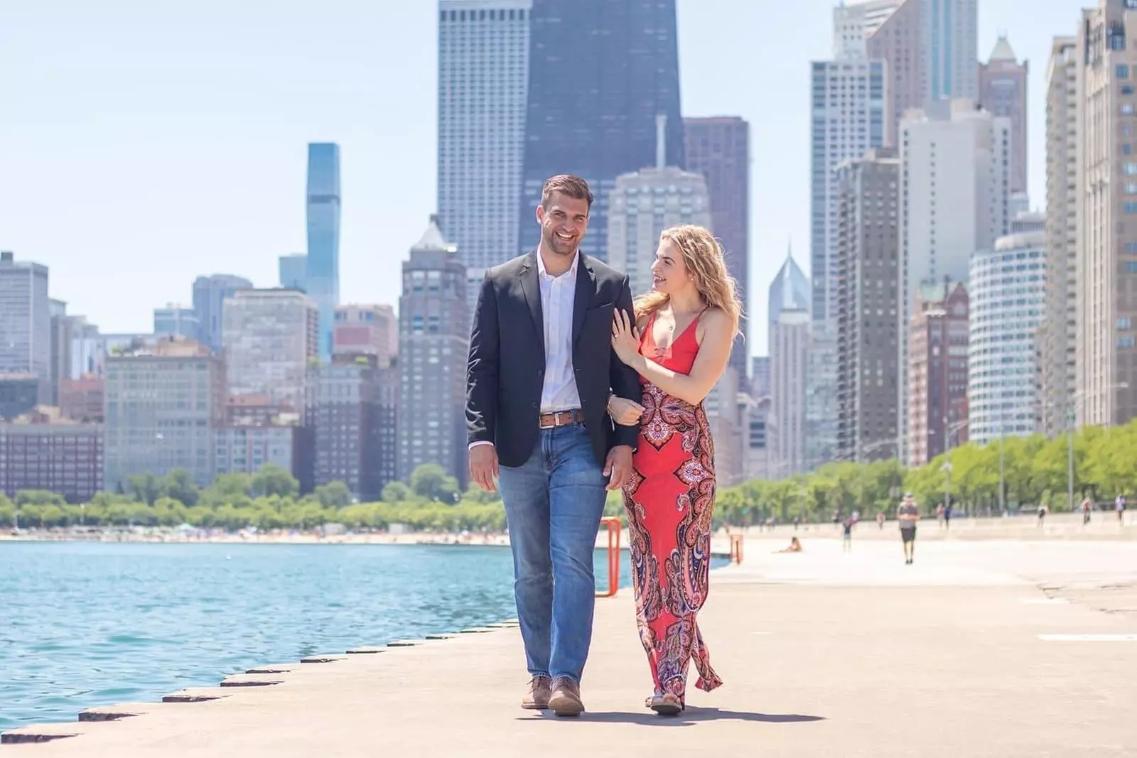 Mini & Engagement Sessions in Milwaukee & St. Louis Iconic Spots