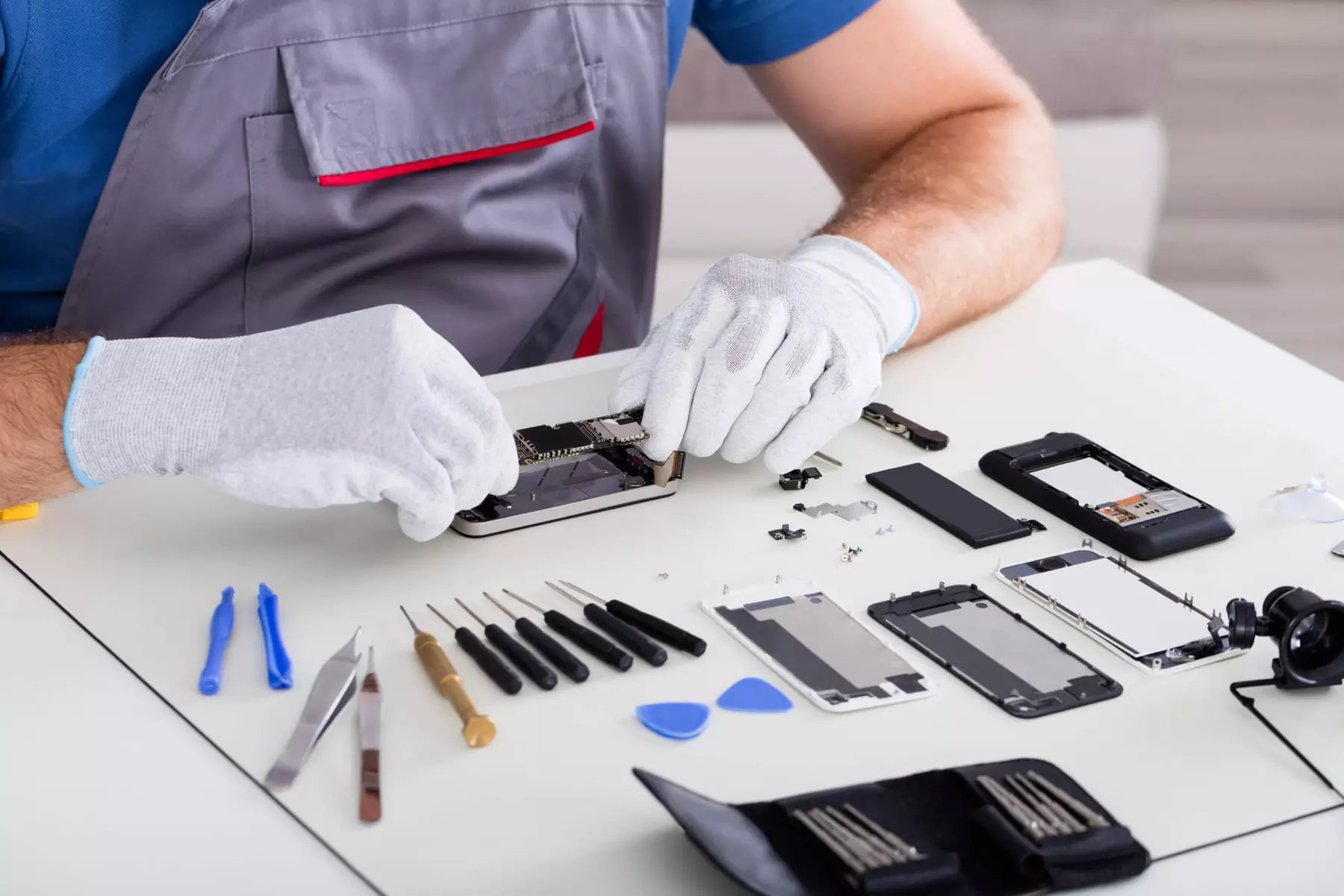 Up to 73% Off on On Location Cell Phone Repair