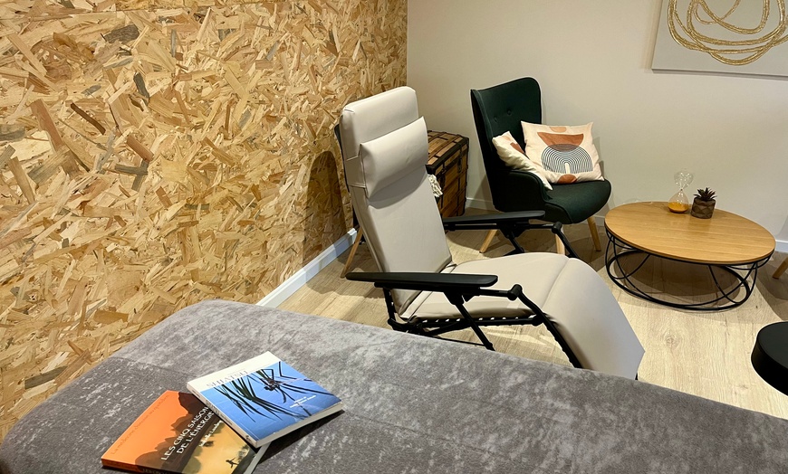 Image 2: Sophrologie, massage amma ou élimination avec Mathilde Bordet-Volay